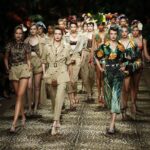 1643238451_8-mykaleidoscope-ru-p-pokaz-mod-moda-8.jpg